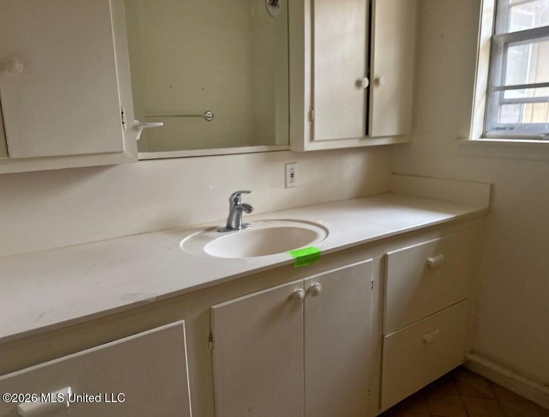 945 Park Lane Jackson, MS 39211 - Photo 10 of 12 945_6