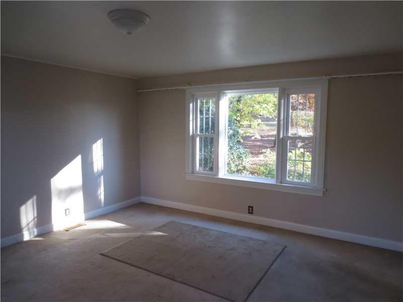 3250 Lamor Road Hermitage, PA 16148 - Photo 4 of 16 Dining Room.