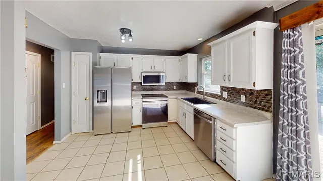 $215,000 | 5104 Stephanie Drive, Granite City, IL 62040