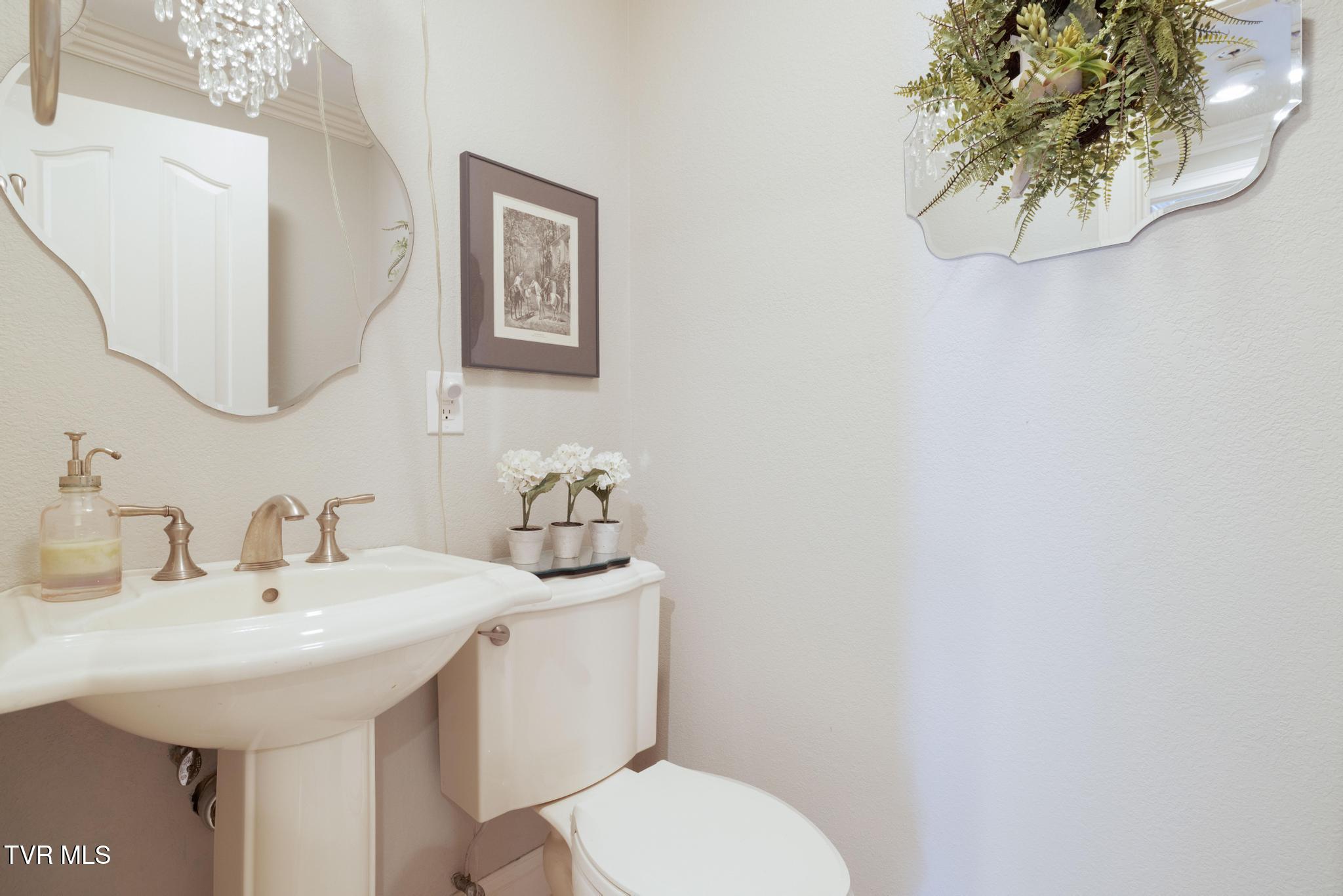 1180 Keller Road Afton, TN 37616 - Photo 38 of 62 Bathroom 3