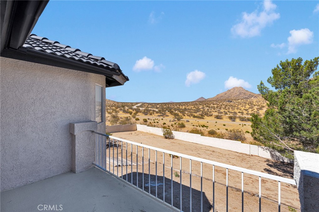 16731 Iwa Road Apple Valley, CA 92307 - Photo 52 of 70