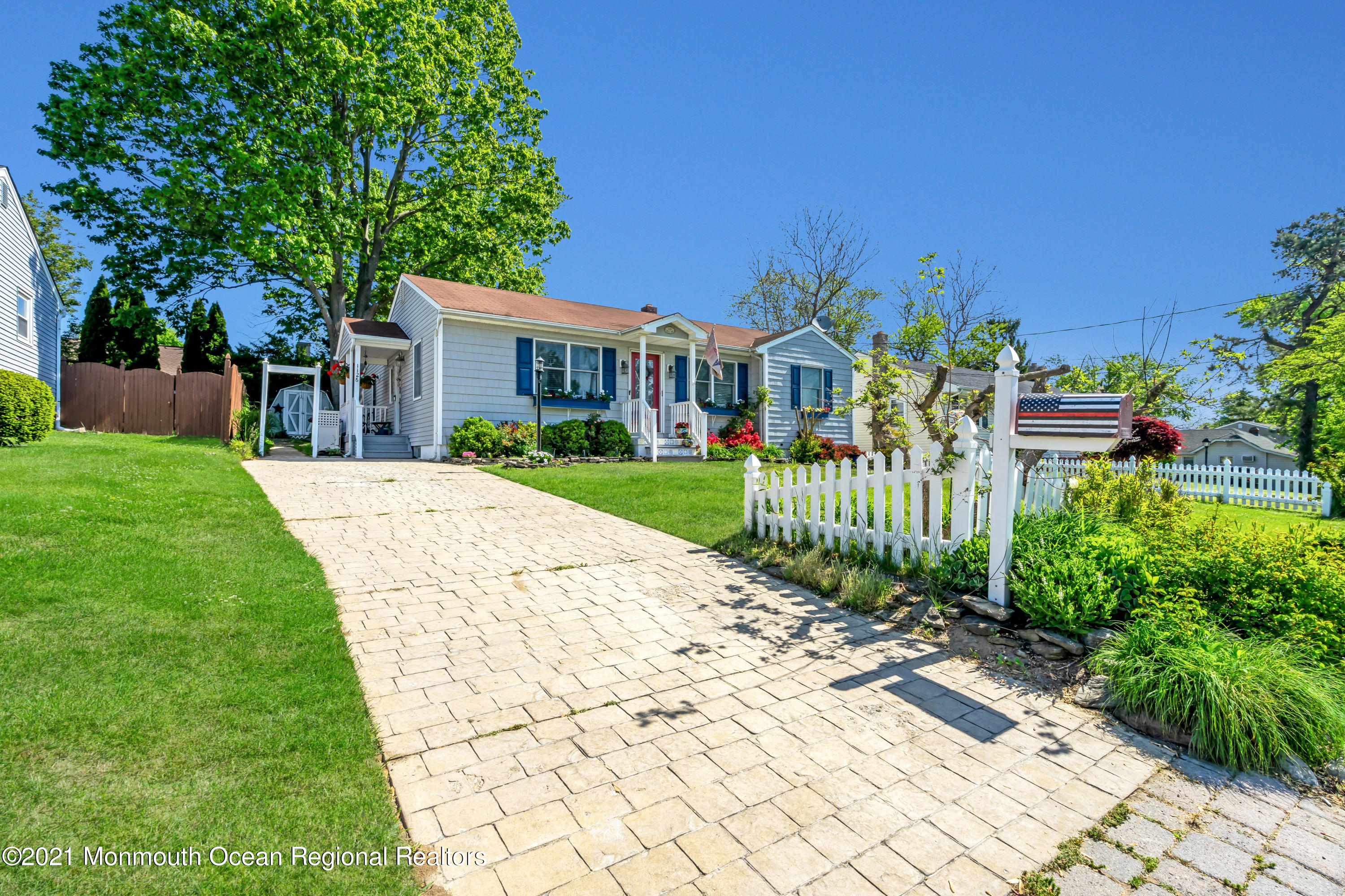 1126 Manito Road Manasquan, NJ 08736 - Photo 5 of 59 005_dsc04854_1