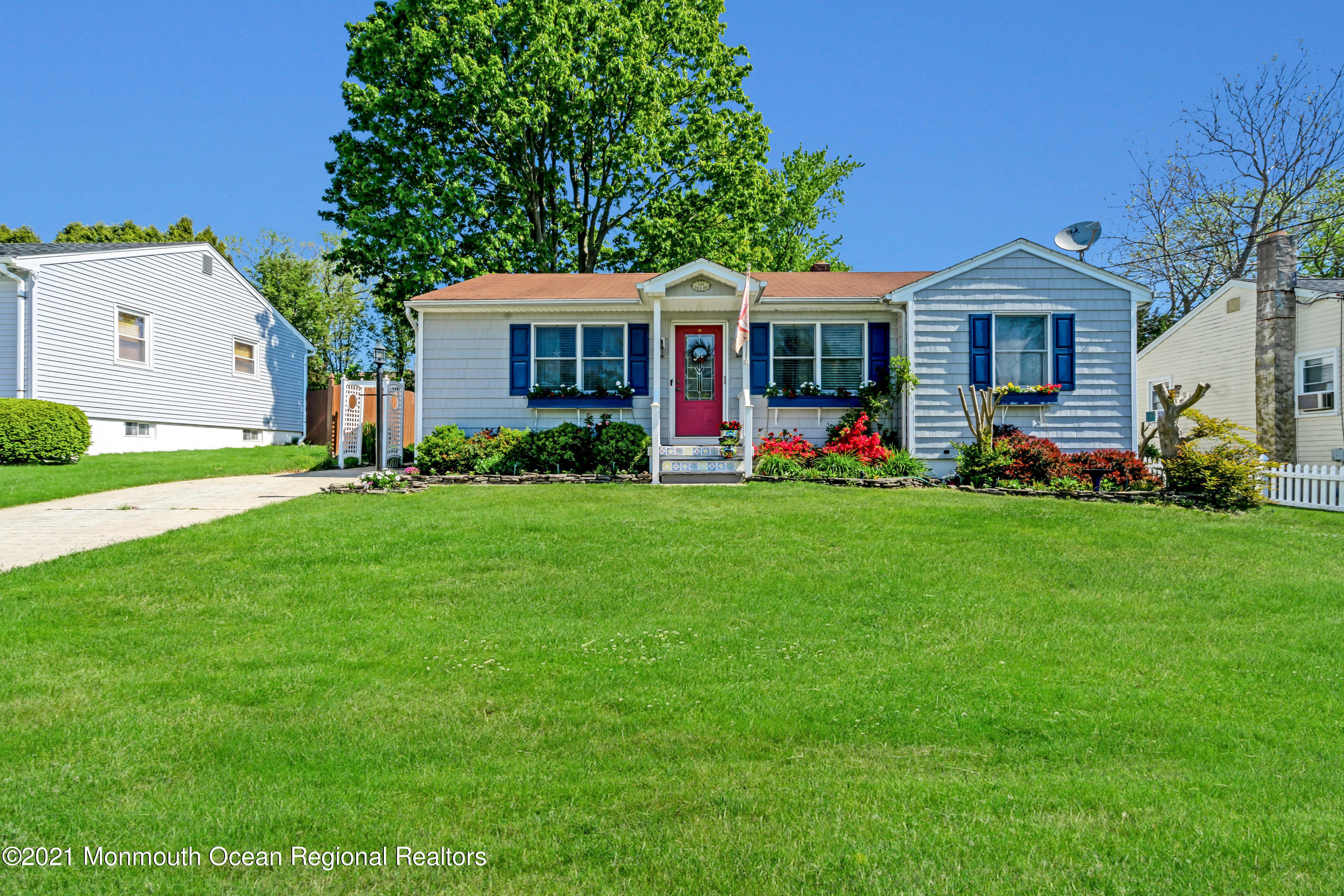 1126 Manito Road Manasquan, NJ 08736 - Photo 8 of 59 008_dsc04884_1
