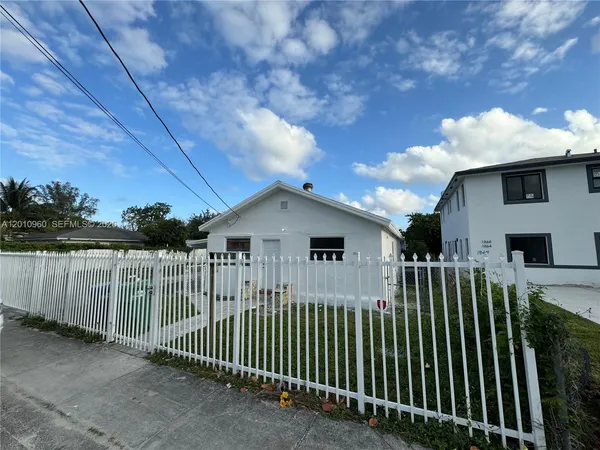 $560,000 | Gladeview, Miami, FL 33147