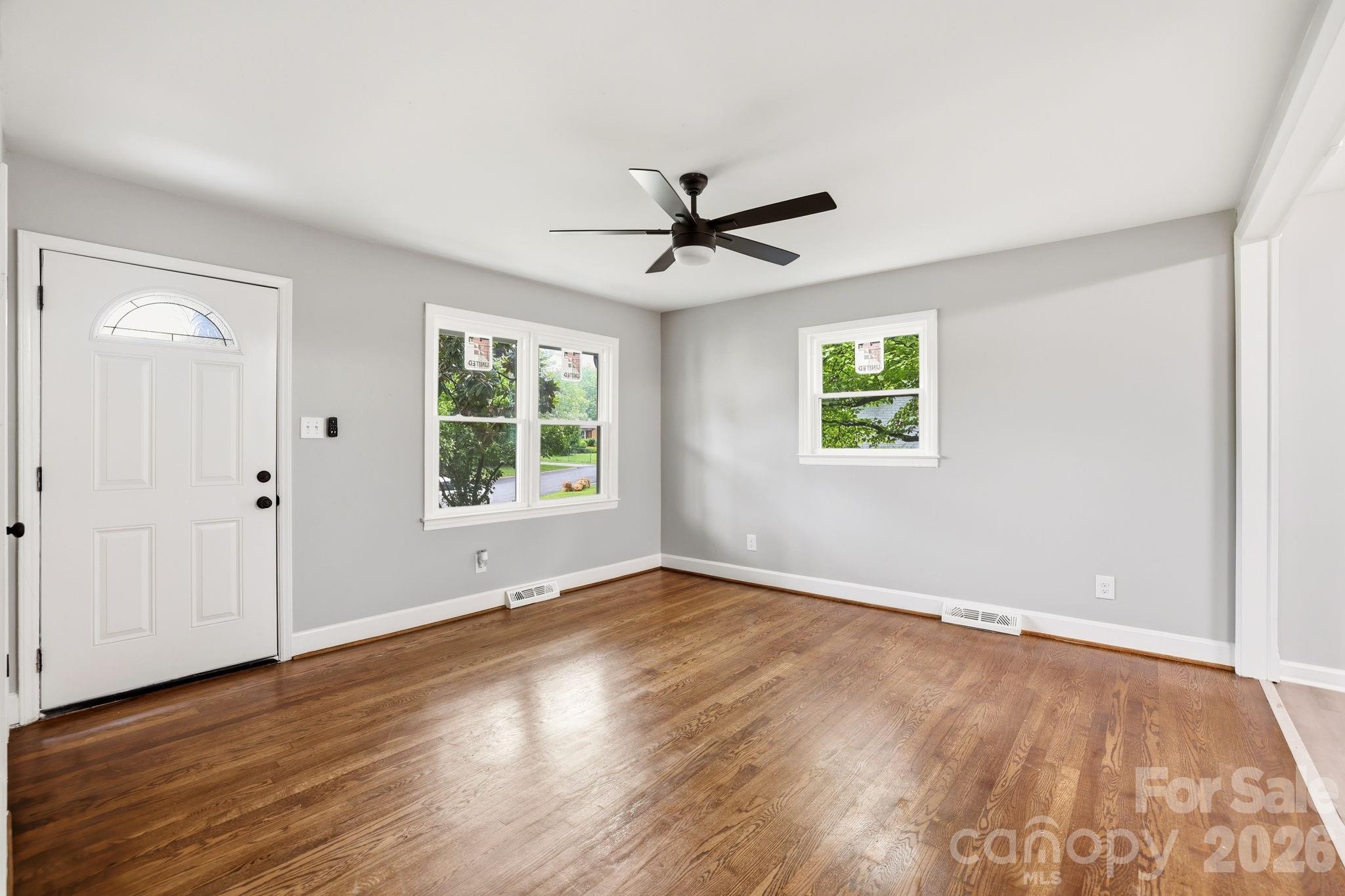 835 Ranch Road Charlotte, NC 28208 - Photo 6 of 24 Gallery Image 6