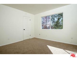 26083 Farmfield Road Calabasas, CA 91302 - Photo 11 of 12 Gallery Image 11