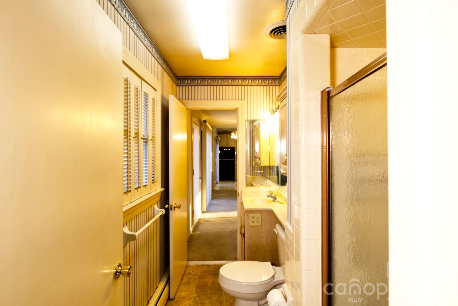 2042 Robinson Road, Unit 2 Newton, NC 28658 - Photo 14 of 20