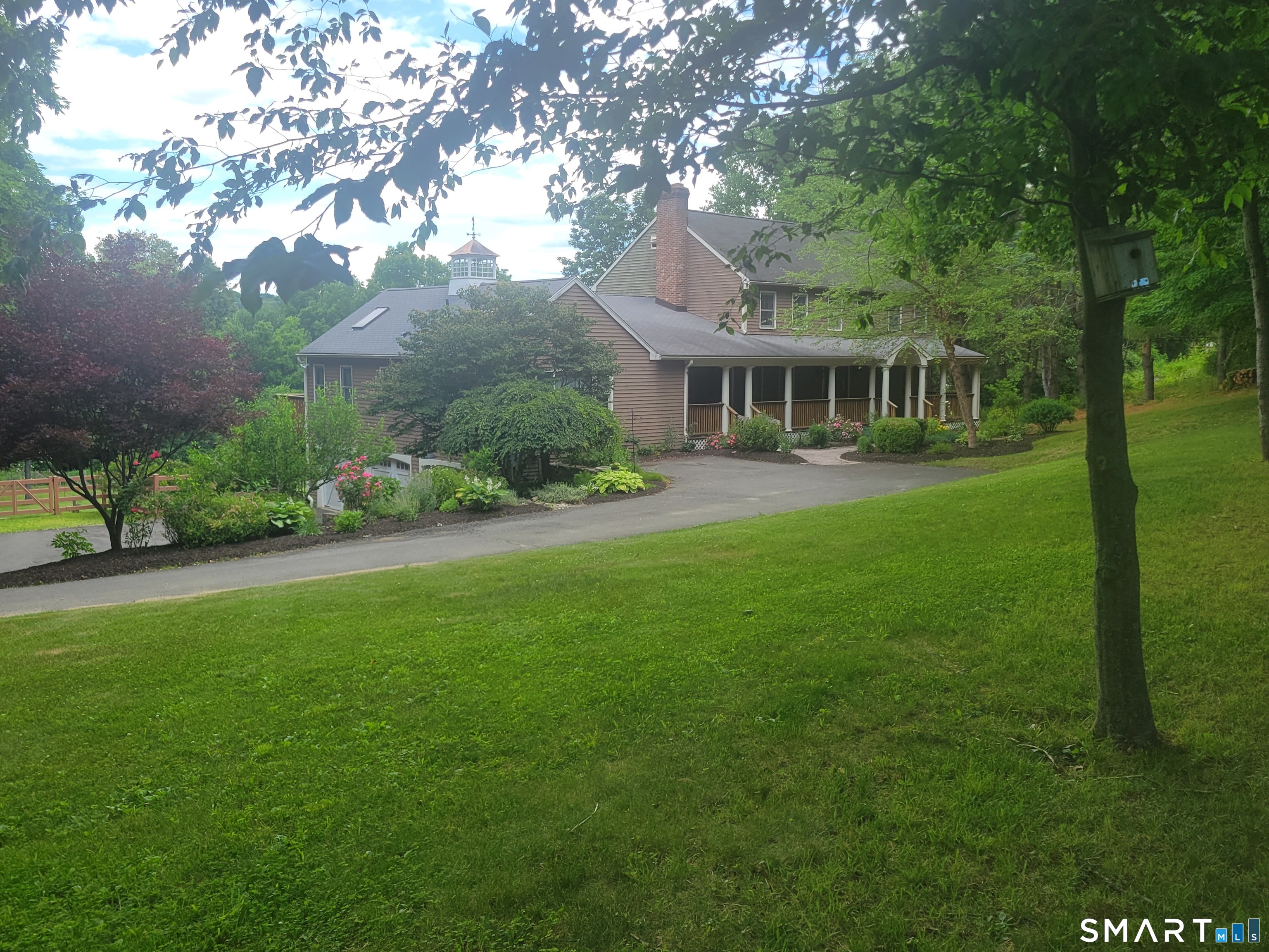 11 Gopher Road Newtown, CT 06470 - Photo 2 of 29
