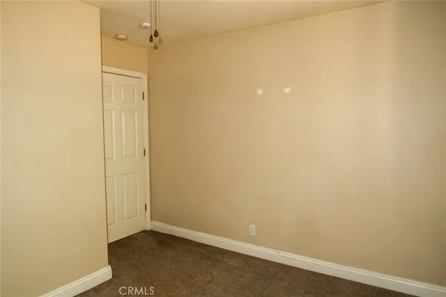 an empty room with a empty space