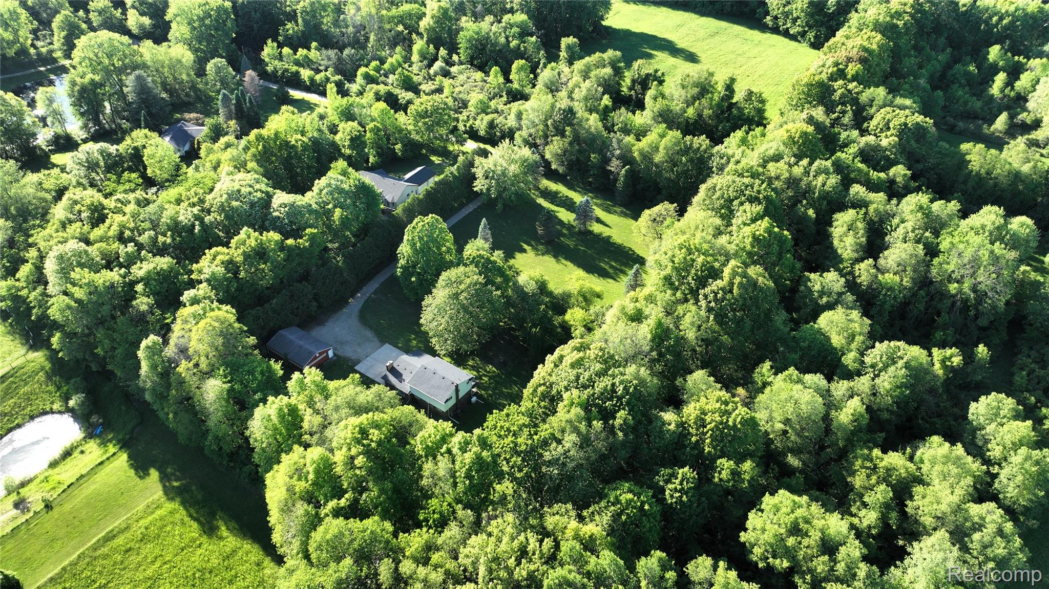 2356 Rochester Road Leonard, MI 48367 - Photo 38 of 40 dji_fly_20260530_184618_148_1780181725605_photo.jpg