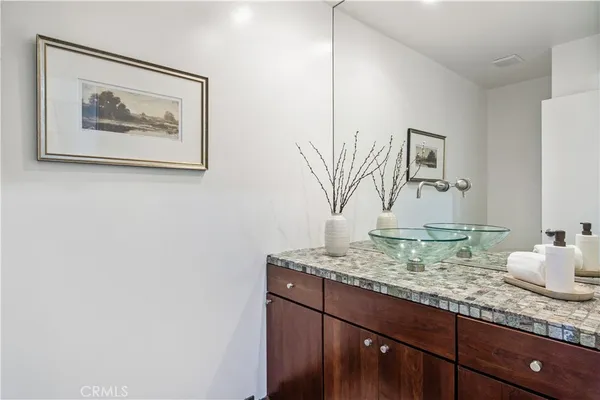 $2,199,000 | 905 Hillside Drive, Long Beach, CA 90815