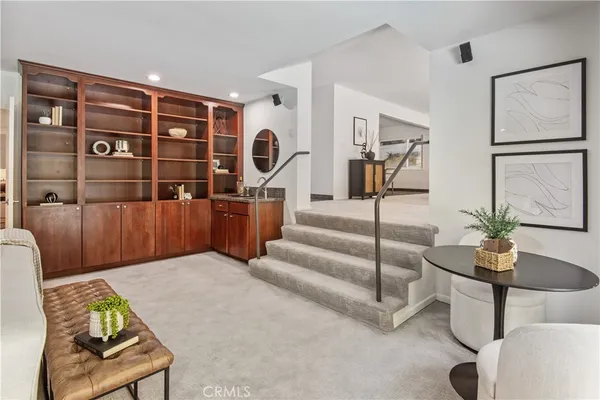 $2,199,000 | 905 Hillside Drive, Long Beach, CA 90815