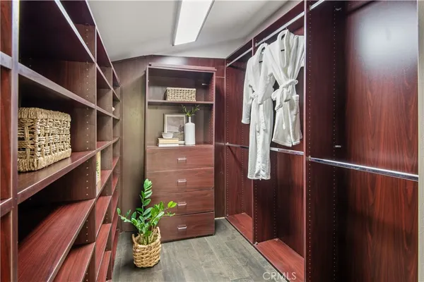 $2,199,000 | 905 Hillside Drive, Long Beach, CA 90815