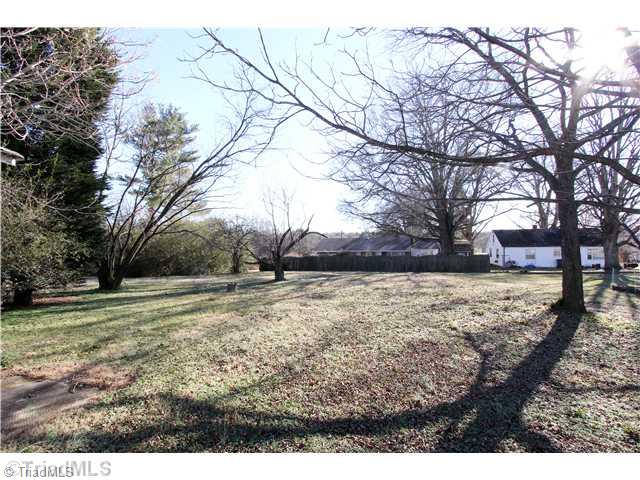 210 East Dalton Road King, NC 27021 - Photo 10 of 11 Exterior Back.