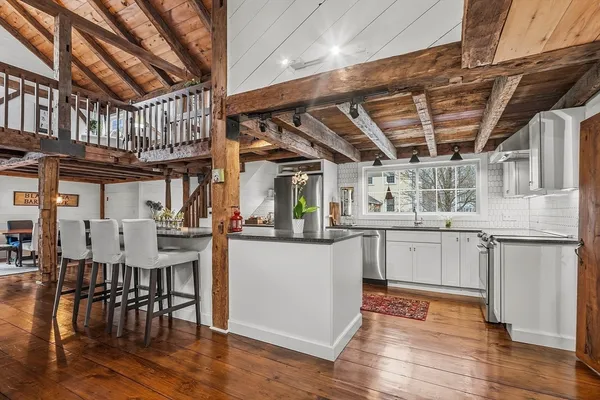 $1,149,900 | 100 Main Street, Ashburnham, MA 01430