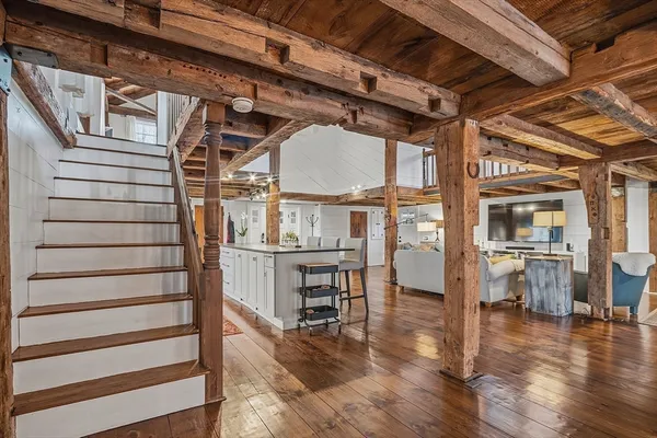 $1,149,900 | 100 Main Street, Ashburnham, MA 01430