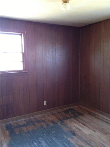4451 Washington Road Greenbrier, TN 37073 - Photo 5 of 18 Room