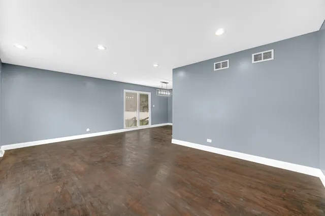 $270,000 | 17804 Pebblewood Lane, Hazel Crest, IL 60429