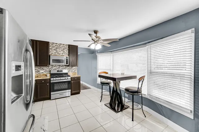 $270,000 | 17804 Pebblewood Lane, Hazel Crest, IL 60429