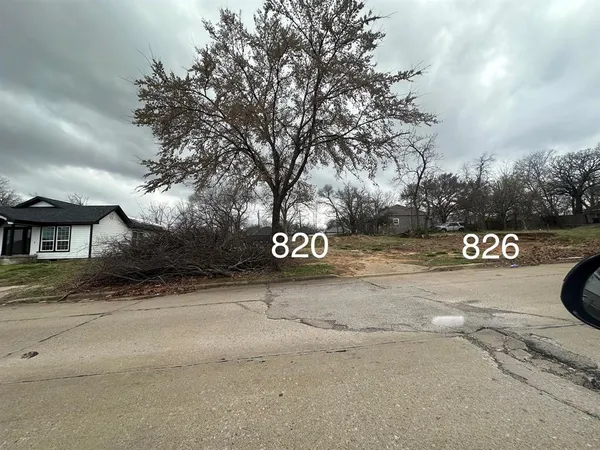 $49,999 | 826 West Shepherd Street, Denison, TX 75020