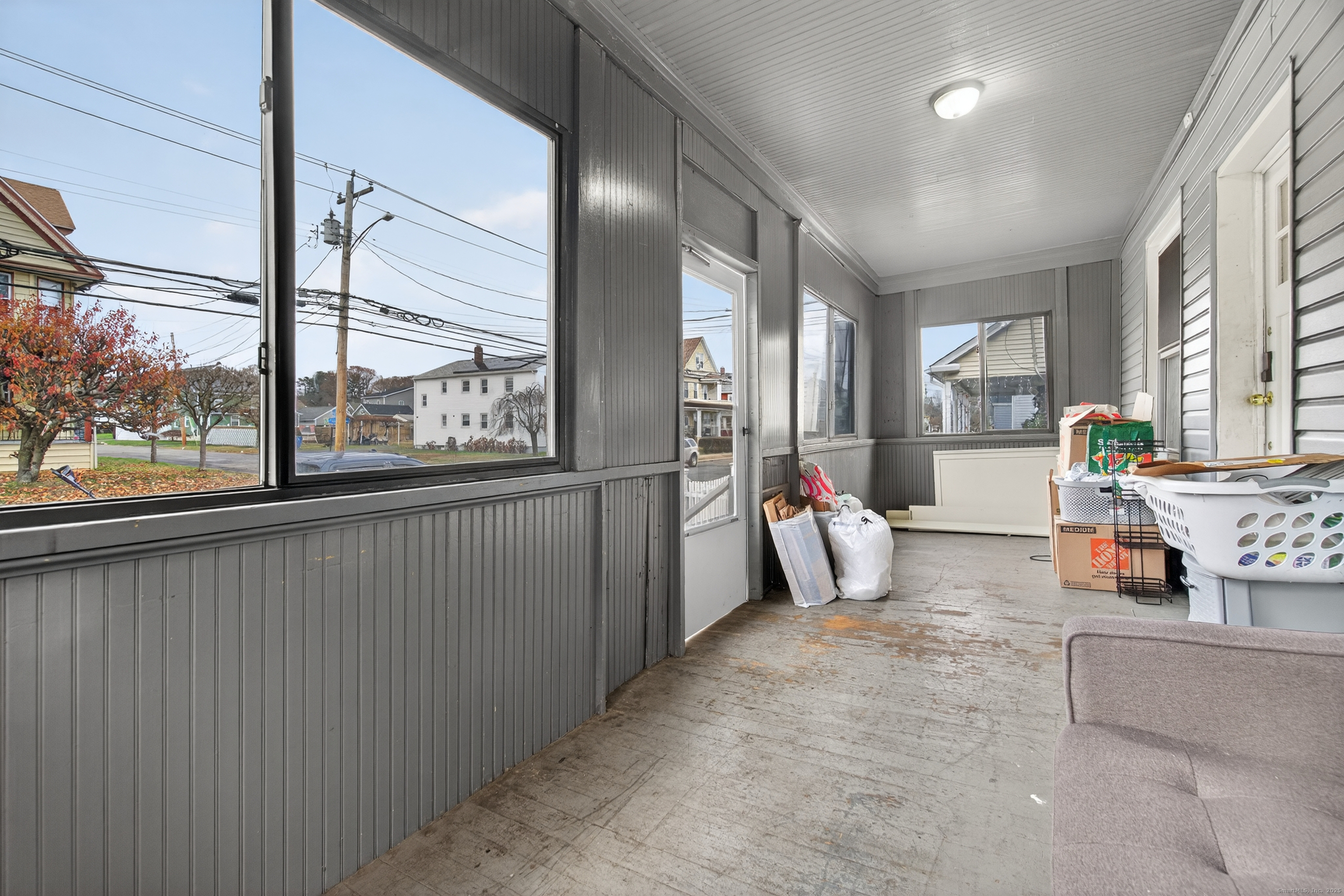 215 Overland Avenue Bridgeport, CT 06606 - Photo 28 of 32