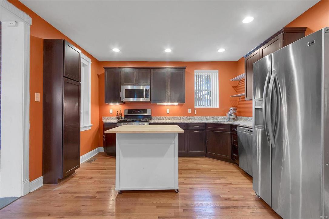 5032 Heege Road St. Louis, MO 63123 - Photo 14 of 34 Gallery Image 14
