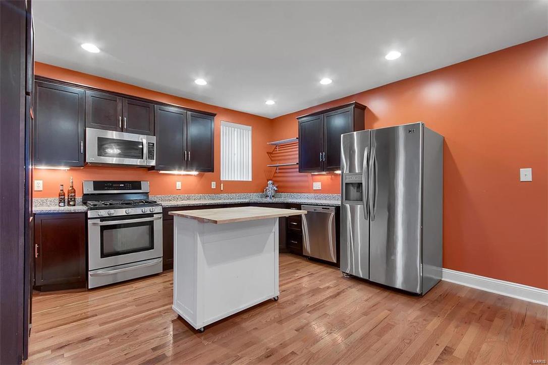 5032 Heege Road St. Louis, MO 63123 - Photo 15 of 34 Gallery Image 15