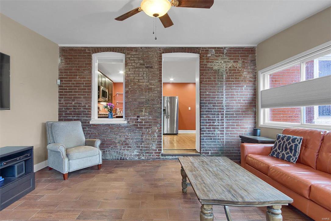 5032 Heege Road St. Louis, MO 63123 - Photo 17 of 34 Gallery Image 17