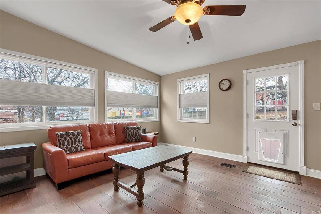 5032 Heege Road St. Louis, MO 63123 - Photo 18 of 34 Gallery Image 18