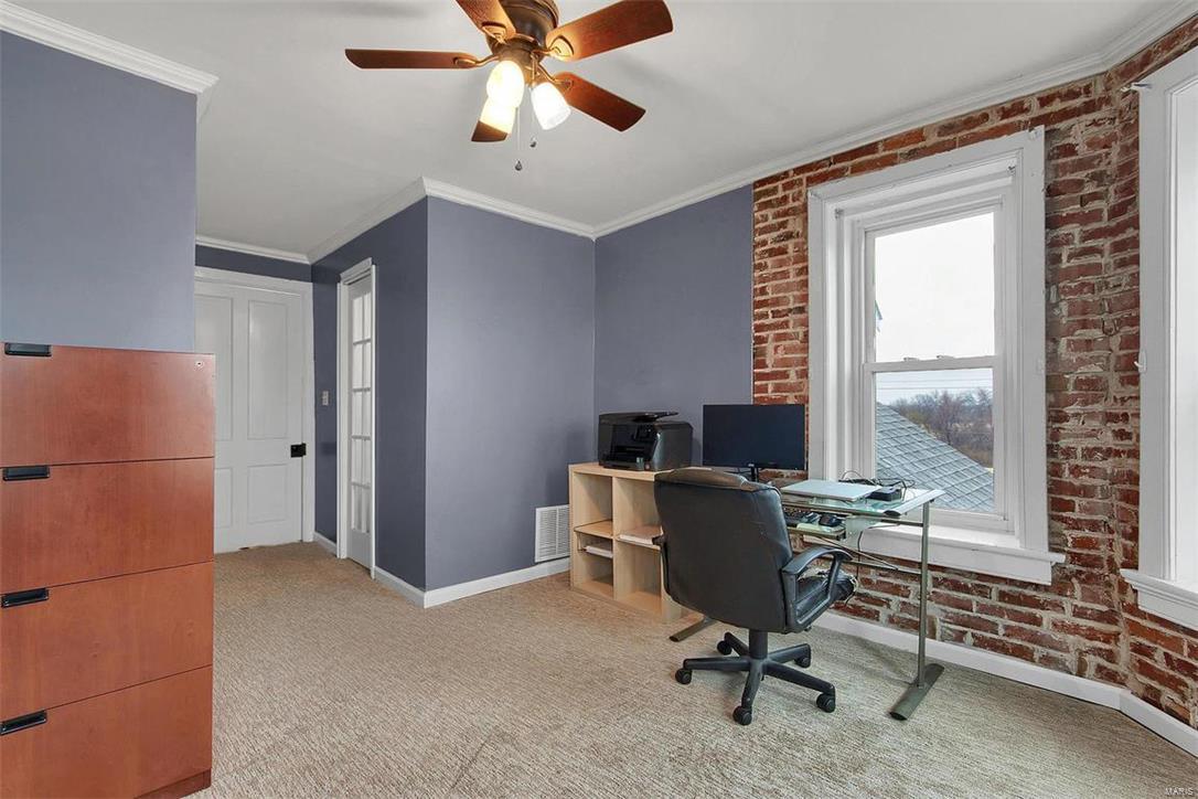 5032 Heege Road St. Louis, MO 63123 - Photo 22 of 34 Gallery Image 22