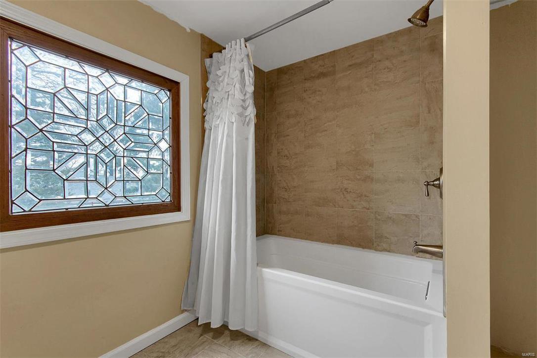 5032 Heege Road St. Louis, MO 63123 - Photo 25 of 34 Gallery Image 25