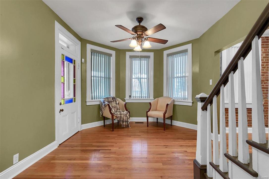 5032 Heege Road St. Louis, MO 63123 - Photo 5 of 34 Gallery Image 5
