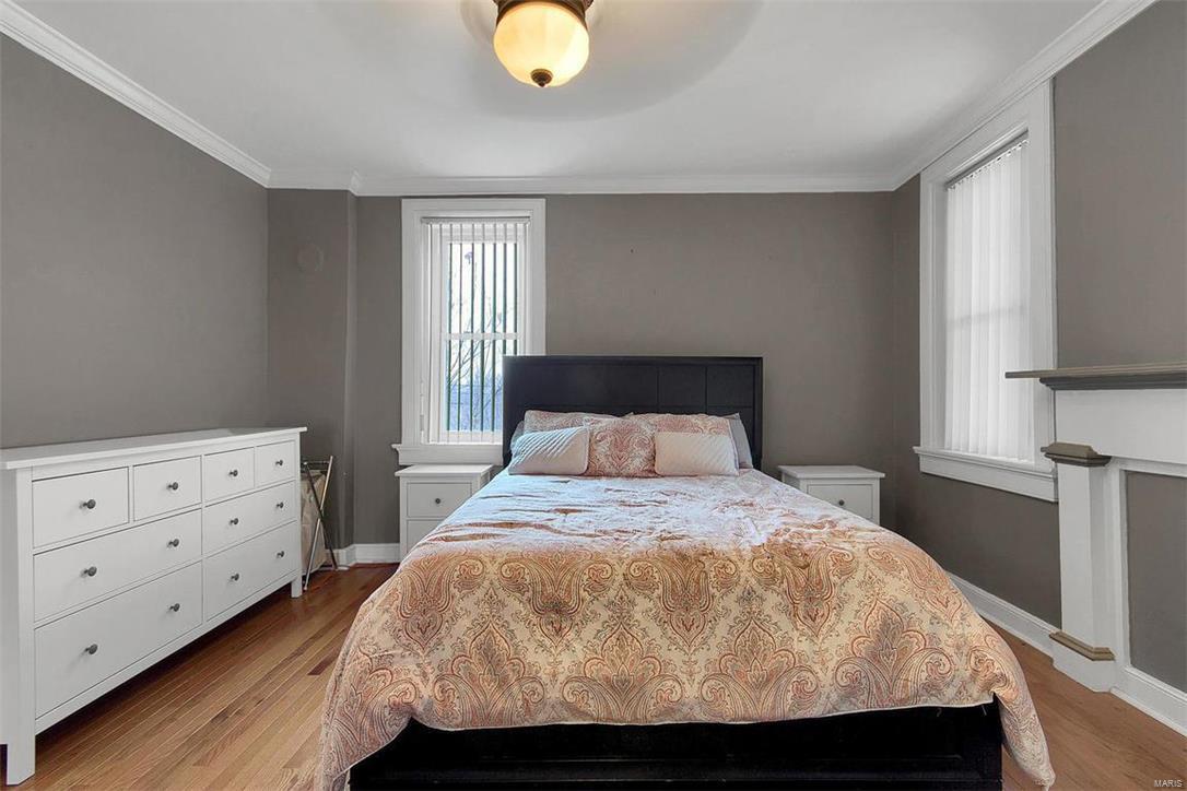 5032 Heege Road St. Louis, MO 63123 - Photo 8 of 34 Gallery Image 8
