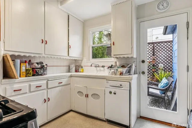 $2,998,000 | 1701-1711 Funston Avenue, Unit 1703, San Francisco, CA 94122