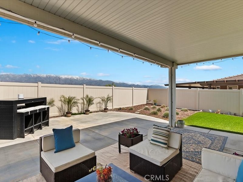 1580 Williamson Park Beaumont, CA 92223 - Photo 33 of 48 a outdoor space with patio furniture