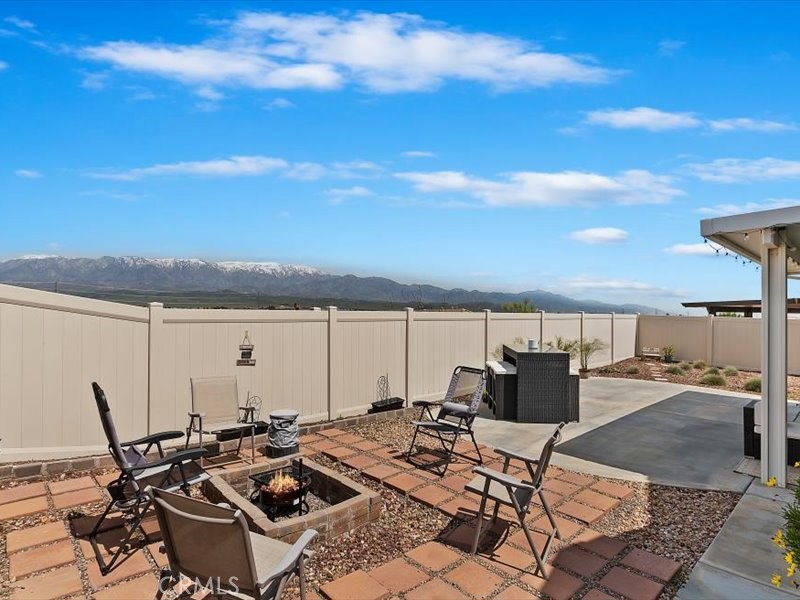1580 Williamson Park Beaumont, CA 92223 - Photo 40 of 48 a view of a terrace with furniture