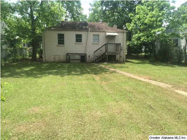 712 40th Place Fairfield, AL 35064 - Photo 3 of 15