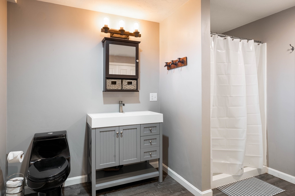 11 Pope Road Atkinson, NH 03811 - Photo 41 of 42 a utility room with dryer and washer