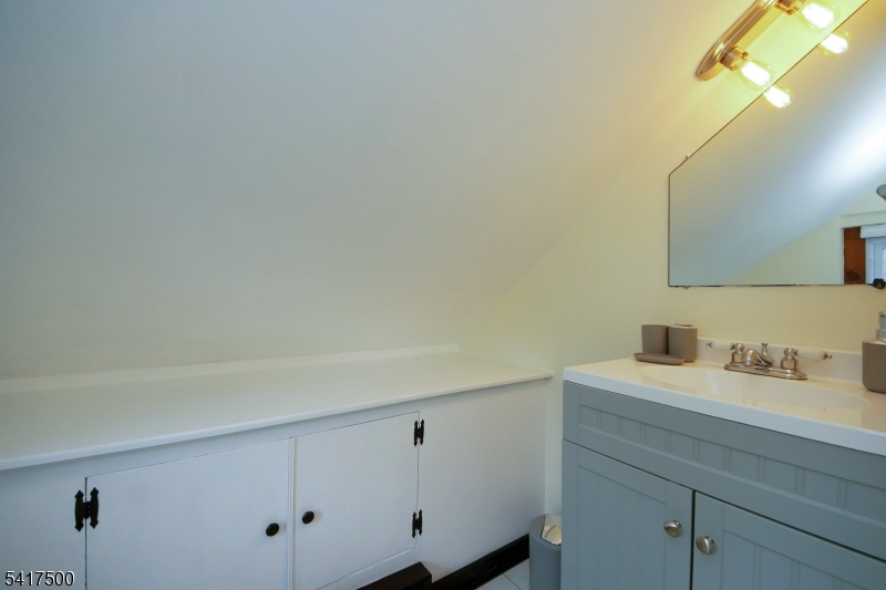 46 Poor Farm Road Pennington, NJ 08534 - Photo 37 of 38