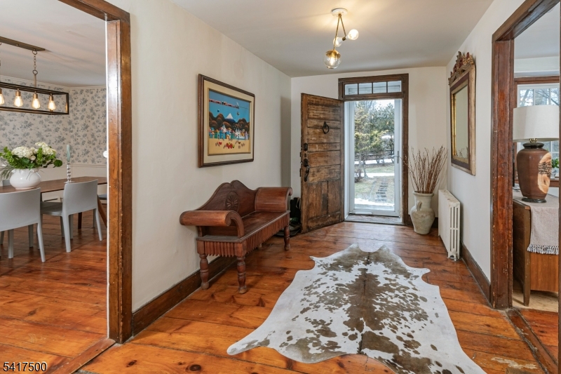 46 Poor Farm Road Pennington, NJ 08534 - Photo 4 of 38