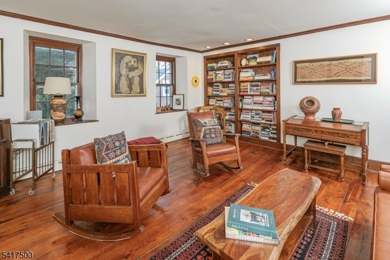 46 Poor Farm Road Pennington, NJ 08534 - Photo 10 of 38