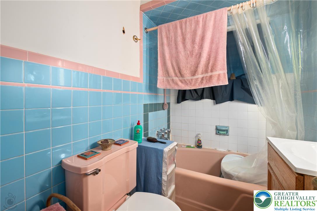 1321 Bushkill Street Easton, PA 18042 - Photo 39 of 49