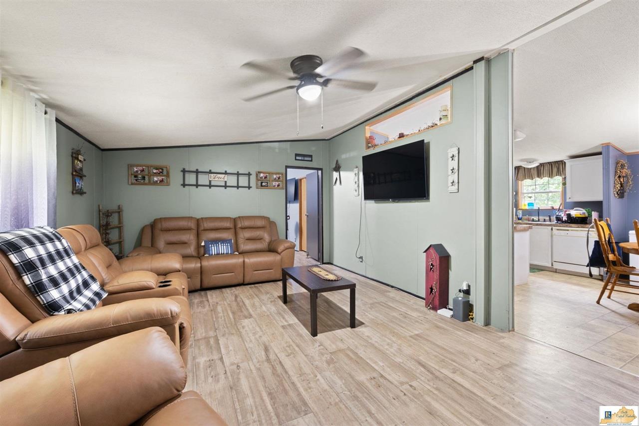 272 Groce Road Edmonton, KY 42129 - Photo 2 of 68 Gallery Image 2