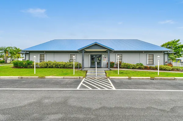 $173,000 | 13840 Southeast 143rd Avenue, Okeechobee, FL 34974