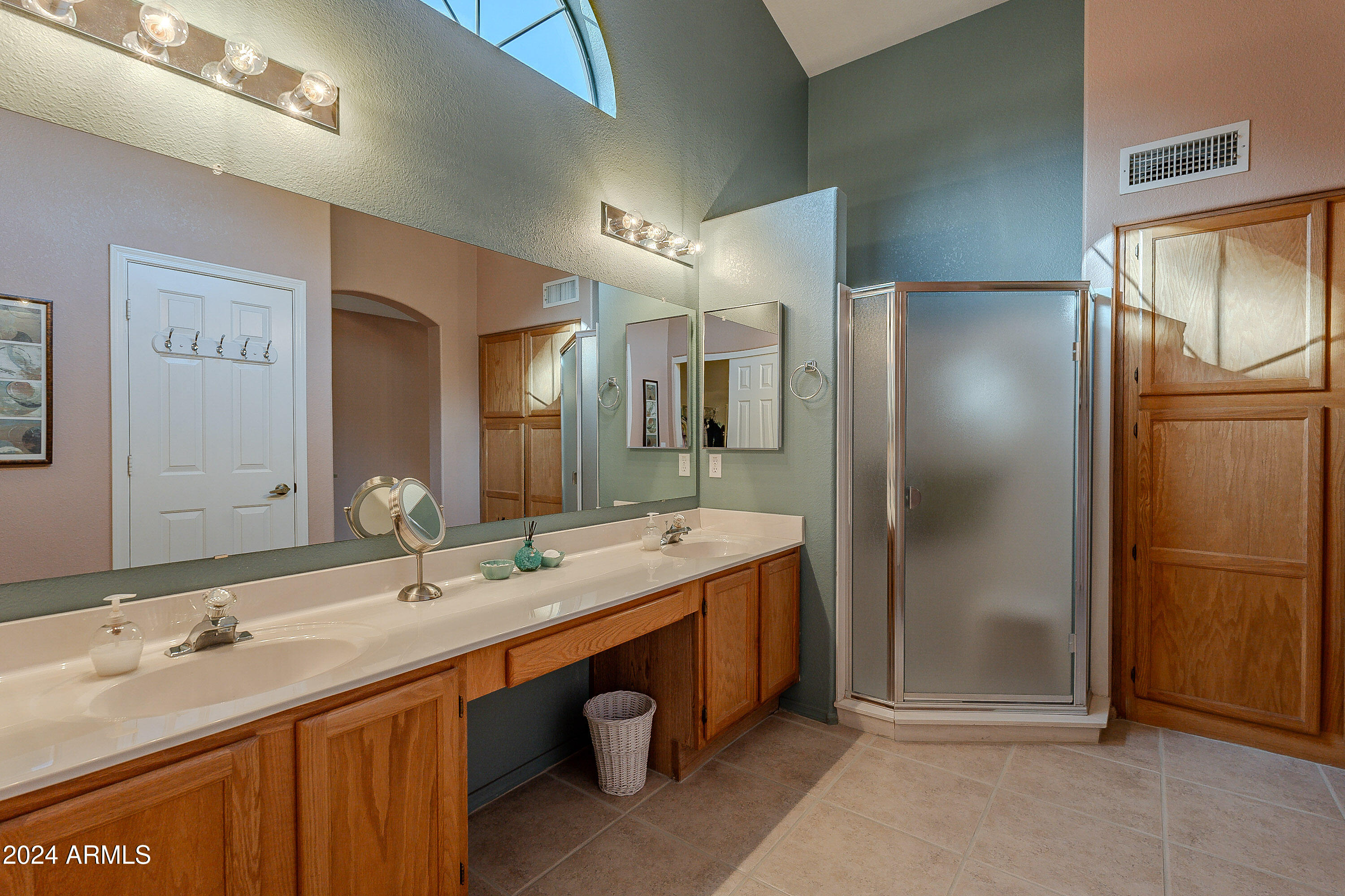 17716 North Raindance Road Surprise, AZ 85374 - Photo 10 of 22 Primary Bath