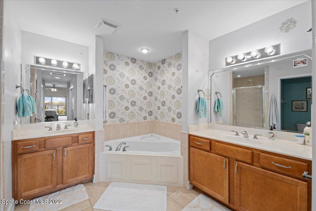 29 Riverside Drive, Unit 303 Cocoa, FL 32922 - Photo 12 of 28 Master Bath 1