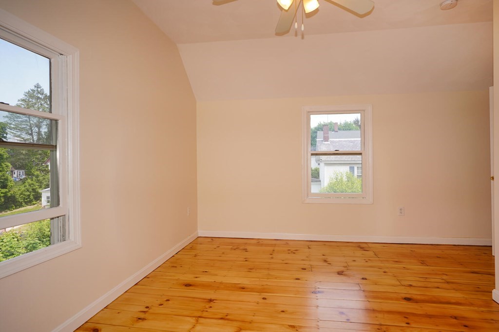 18 Prospect Street, Unit 3 Clinton, MA 01510 - Photo 9 of 14 Gallery Image 9