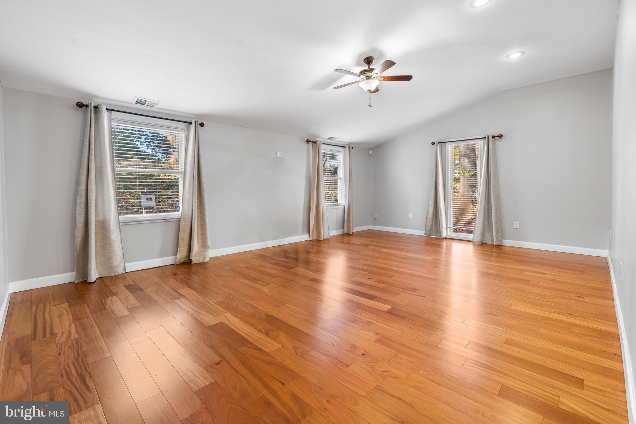14204 Bennett Road Silver Spring, MD 20906 - Photo 10 of 34