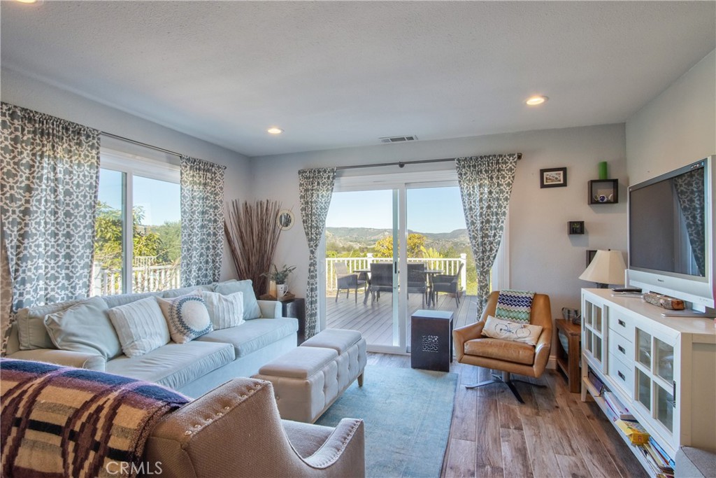 40390 Ross Road Fallbrook, CA 92028 - Photo 5 of 34
