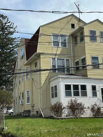 $1,700 | 448 Hillside Avenue, Unit 2, Hartford, CT 06106